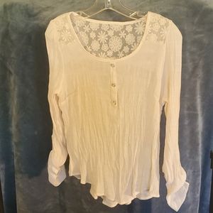 Sheer women's gauze top